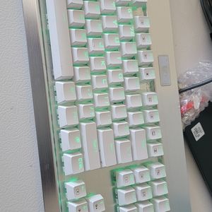 Falcon E-Yooso RGB mechanical gaming keyboard